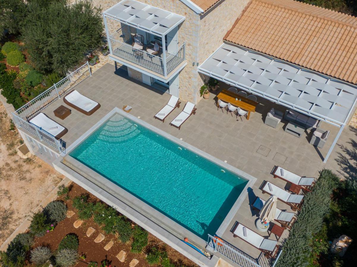 Βίλα Fiscardo Luxury Stone Suzana ,with Sunset View! *