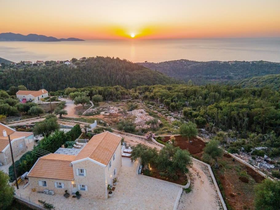 Fiscardo Luxury Stone Suzana ,with Sunset View! Βίλα