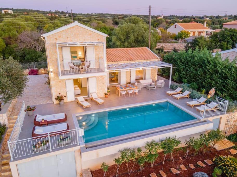 Fiscardo Luxury Stone Suzana ,with Sunset View! Βίλα *