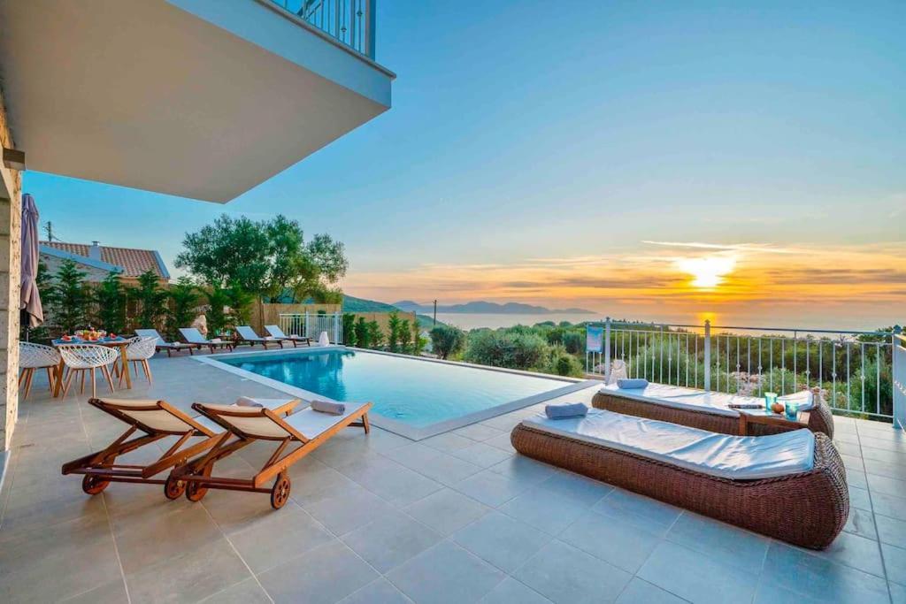 Fiscardo Luxury Stone Suzana ,with Sunset View! Βίλα *