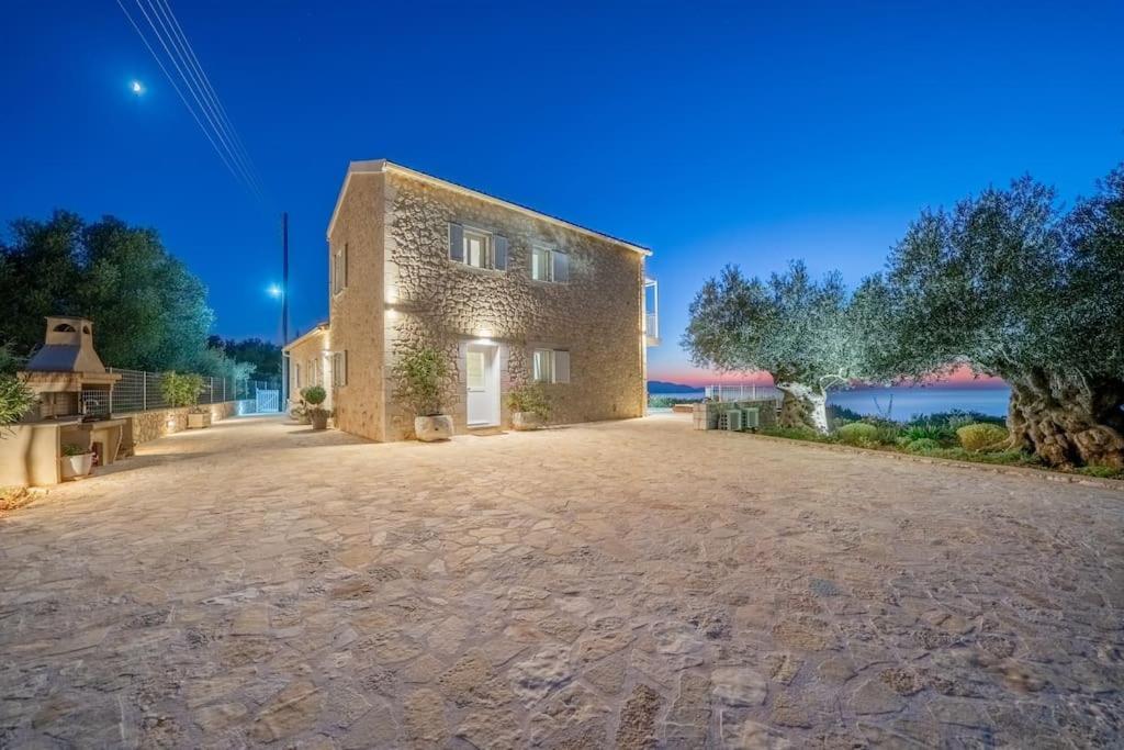 Fiscardo Luxury Stone Suzana ,with Sunset View! Βίλα *