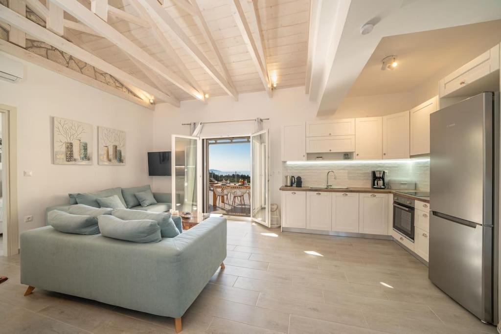 Fiscardo Luxury Stone Suzana ,with Sunset View! *