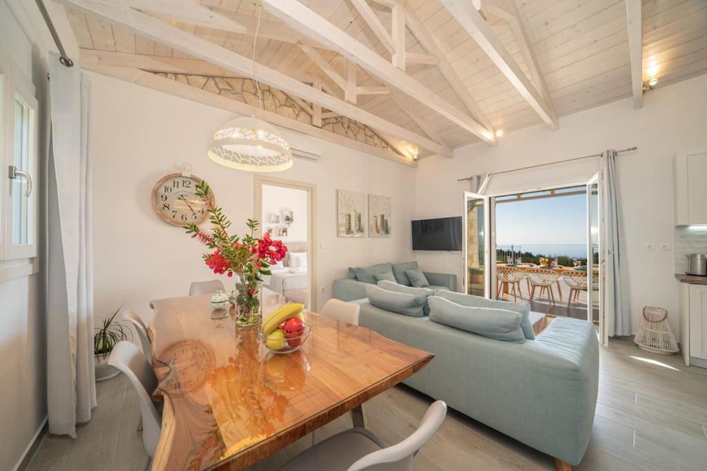 Fiscardo Luxury Stone Suzana ,with Sunset View! Βίλα
