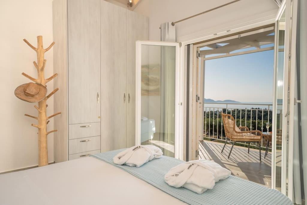 Fiscardo Luxury Stone Suzana ,with Sunset View! Βίλα